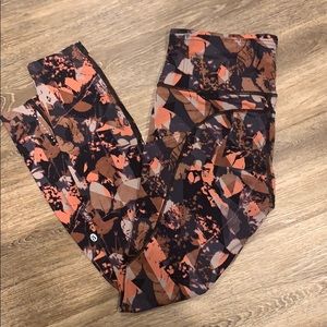 Lululemon Cropped WonderUnder Leggings